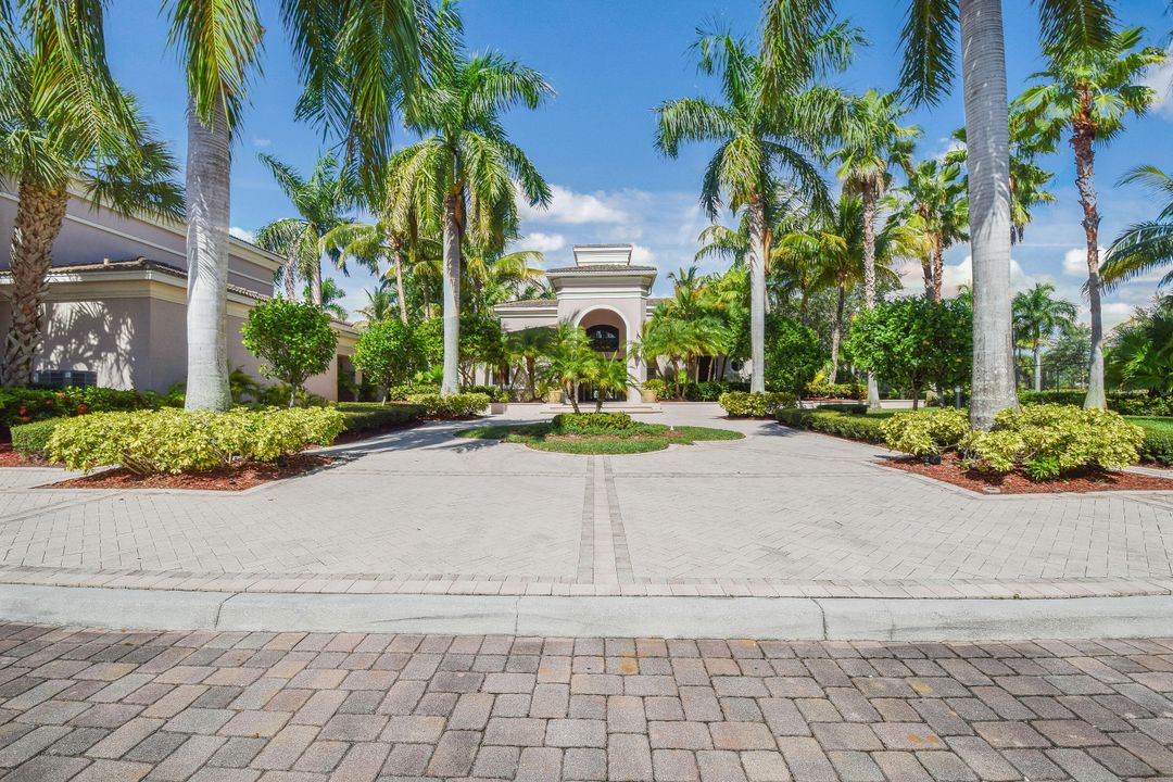 Под контрактом: $2,650 (3 спален, 2 ванн, 1316 Квадратных фут)