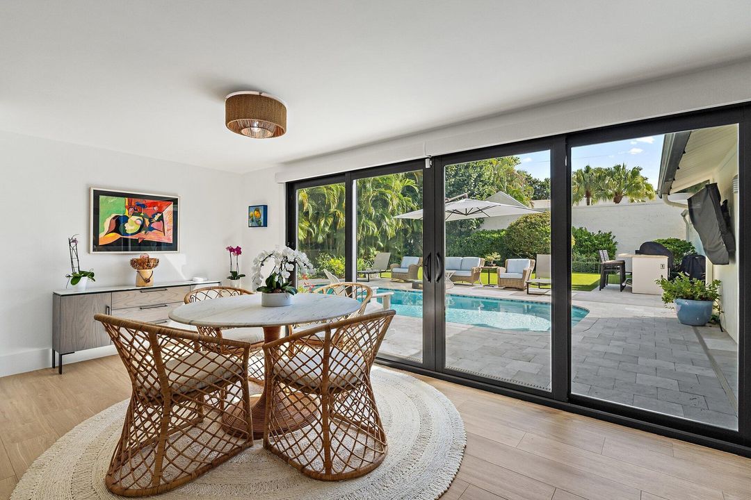 Под контрактом: $2,599,000 (3 спален, 3 ванн, 2195 Квадратных фут)