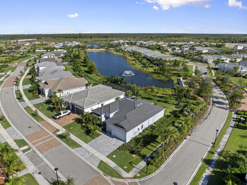 En Venta: $1,175,000 (3 camas, 3 baños, 2478 Pies cuadrados)