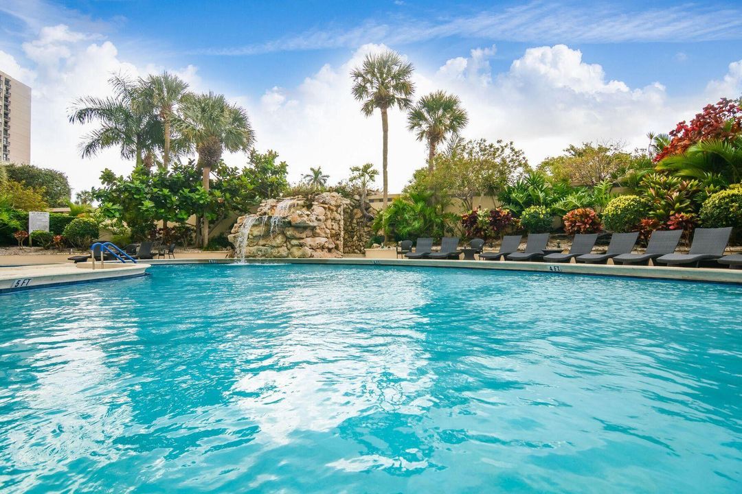 En Venta: $499,000 (3 camas, 3 baños, 2334 Pies cuadrados)