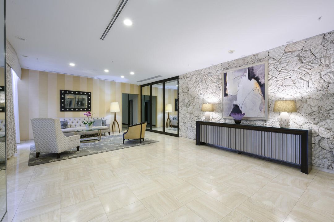 En Venta: $499,000 (3 camas, 3 baños, 2334 Pies cuadrados)