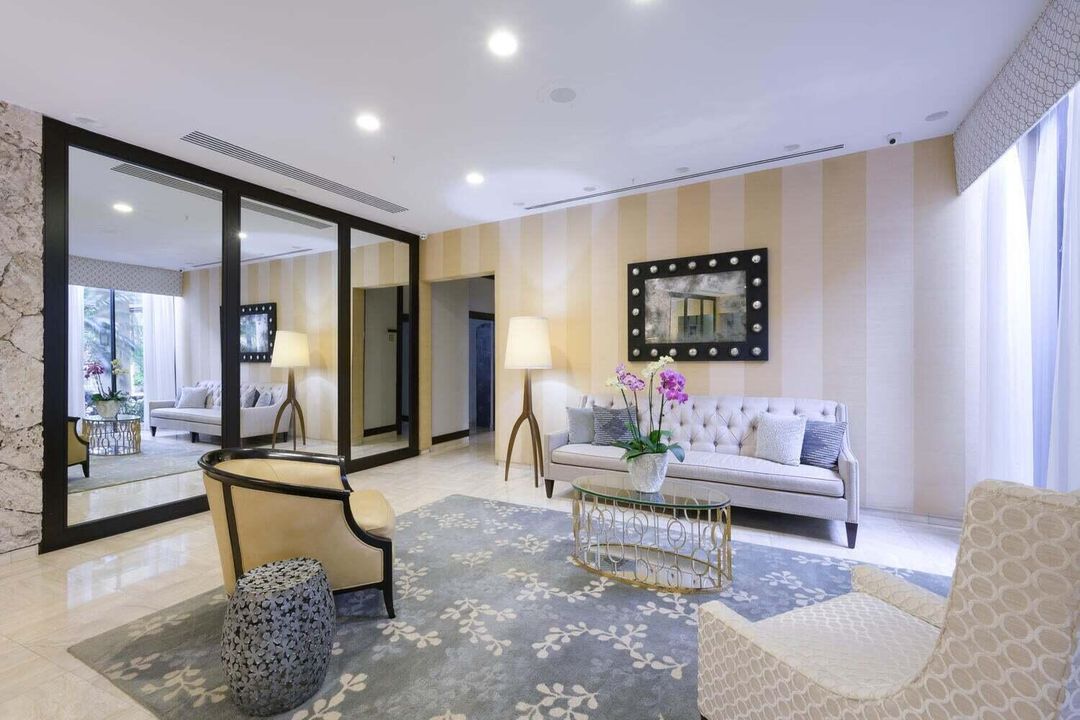 En Venta: $499,000 (3 camas, 3 baños, 2334 Pies cuadrados)