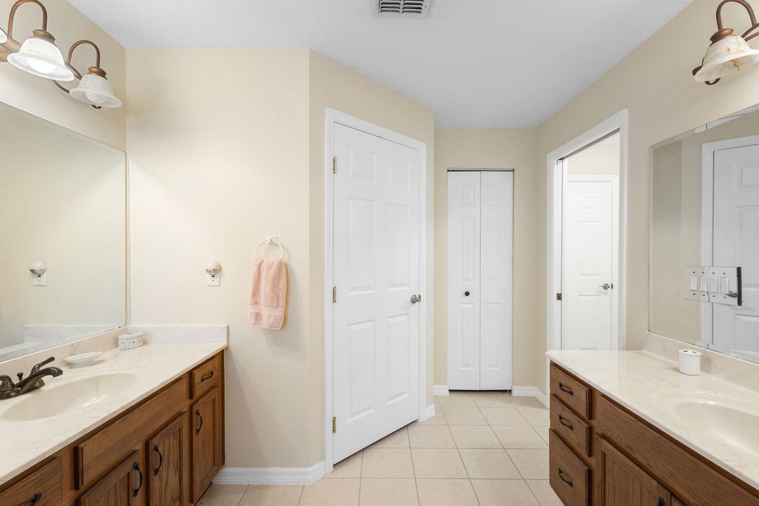 For Sale: $469,900 (3 beds, 2 baths, 2532 Square Feet)