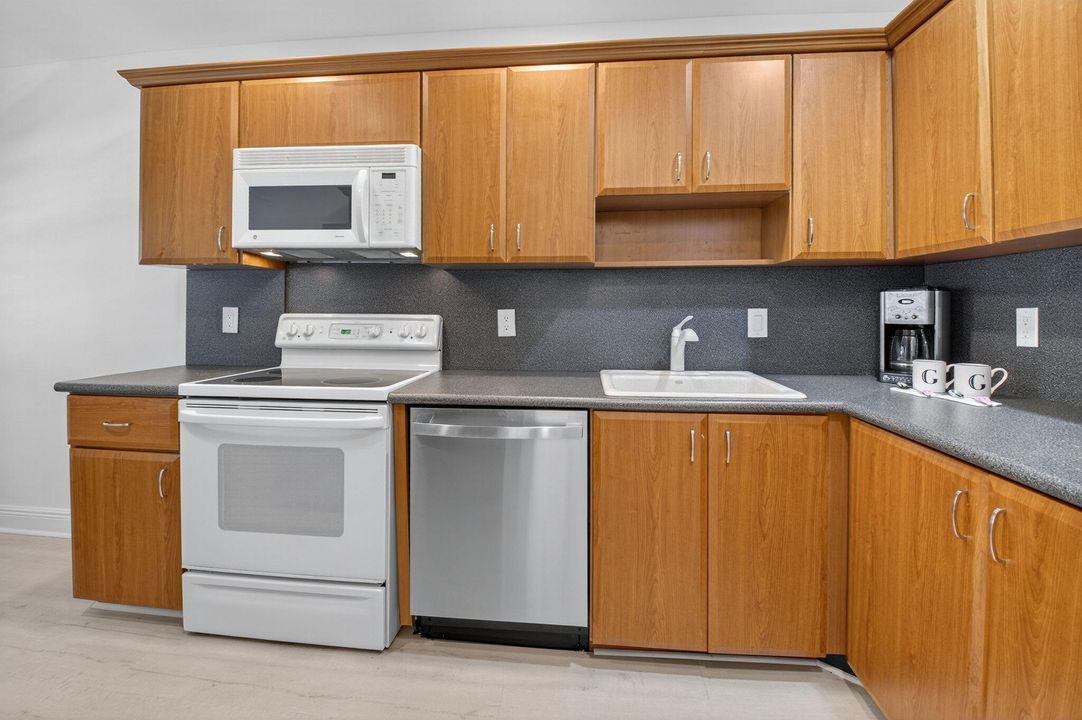 For Sale: $49,900 (3 beds, 2 baths, 1617 Square Feet)