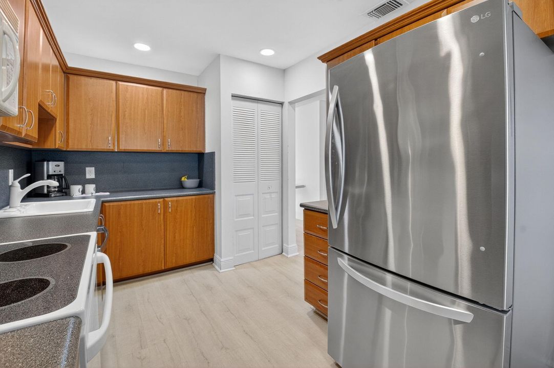 For Sale: $49,900 (3 beds, 2 baths, 1617 Square Feet)