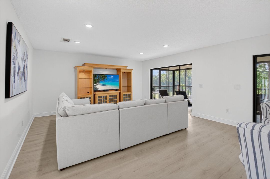 For Sale: $49,900 (3 beds, 2 baths, 1617 Square Feet)