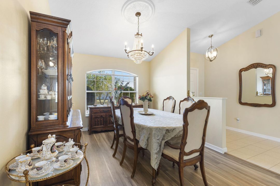 For Sale: $469,900 (3 beds, 2 baths, 2532 Square Feet)