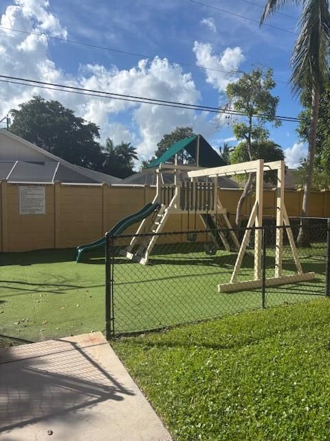 En Renta: $2,200 (3 camas, 2 baños, 1267 Pies cuadrados)