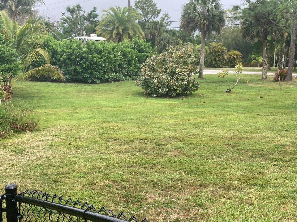 For Sale: $1,189,000 (4 beds, 2 baths, 2500 Square Feet)