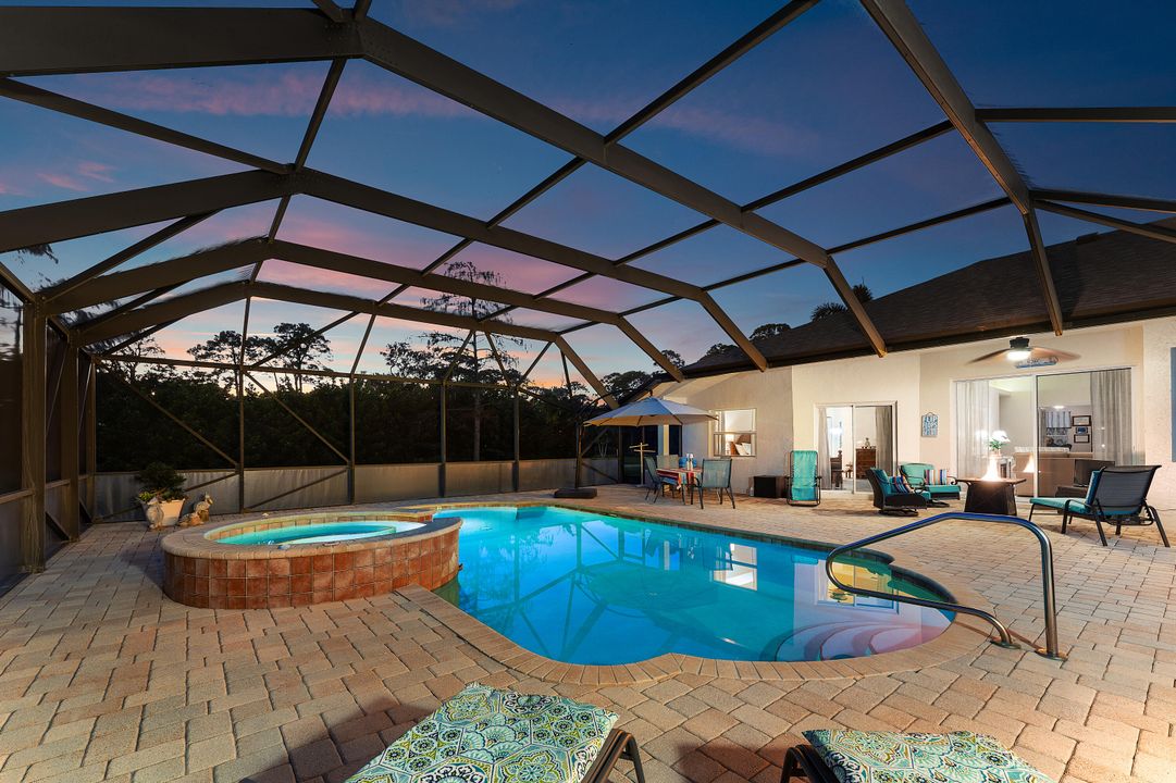 Под контрактом: $1,150,000 (5 спален, 3 ванн, 2805 Квадратных фут)