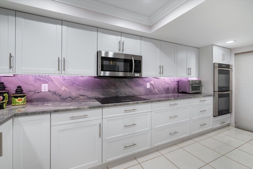 Activo con contrato: $7,500 (3 camas, 3 baños, 1800 Pies cuadrados)