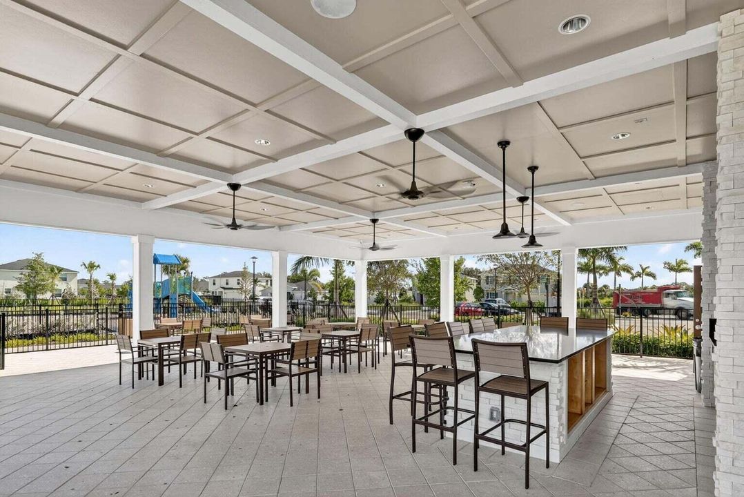 En Renta: $3,300 (4 camas, 2 baños, 1916 Pies cuadrados)