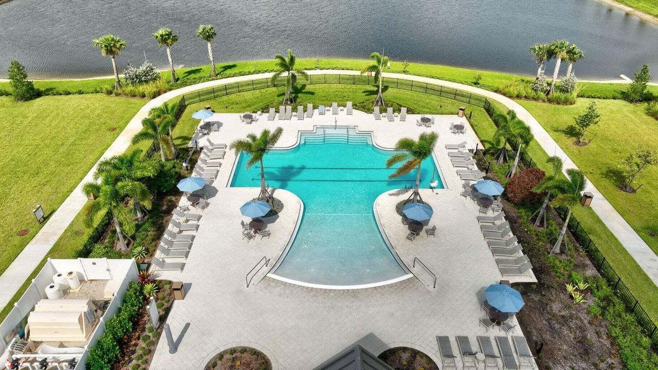 En Renta: $3,300 (4 camas, 2 baños, 1916 Pies cuadrados)