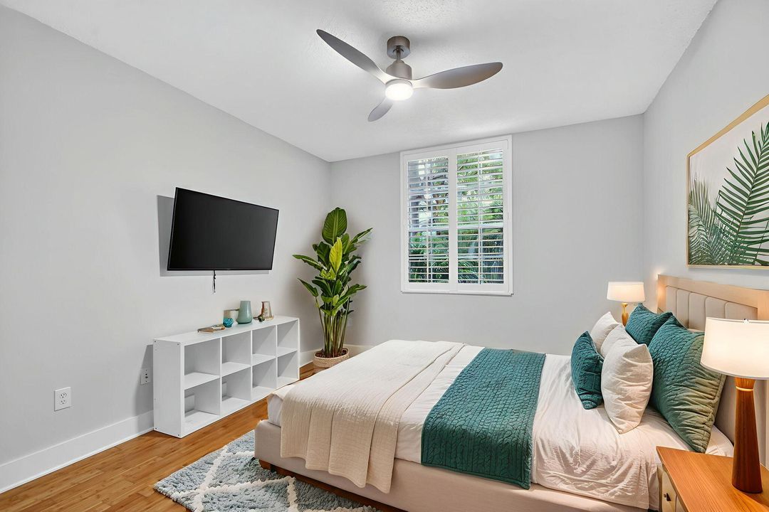 Active With Contract: $3,450 (2 beds, 2 baths, 1120 Square Feet)
