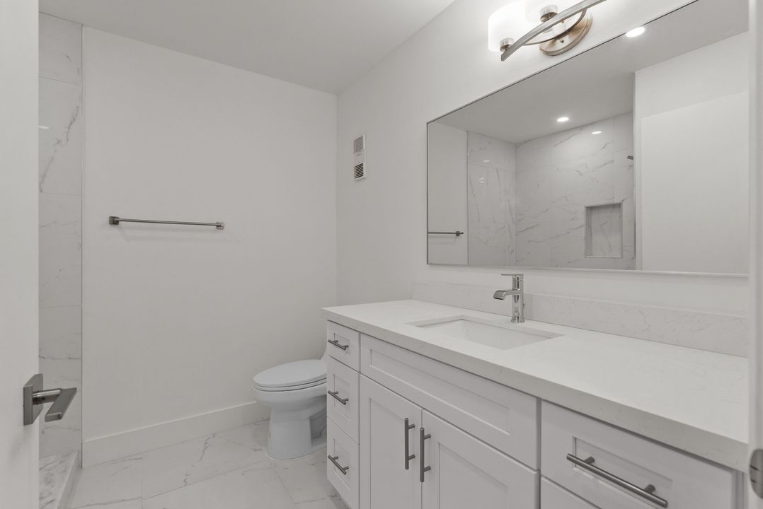 待售: $388,700 (2 贝兹, 2 浴室, 1310 平方英尺)