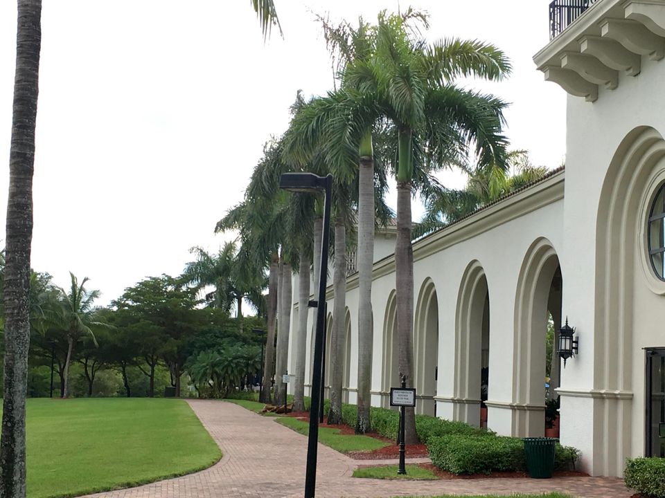 出租: $7,500 (4 贝兹, 2 浴室, 2250 平方英尺)