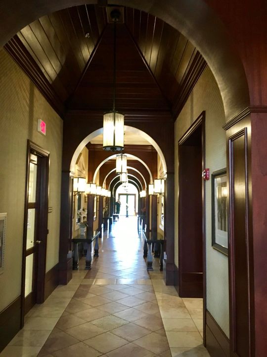 出租: $7,500 (4 贝兹, 2 浴室, 2250 平方英尺)