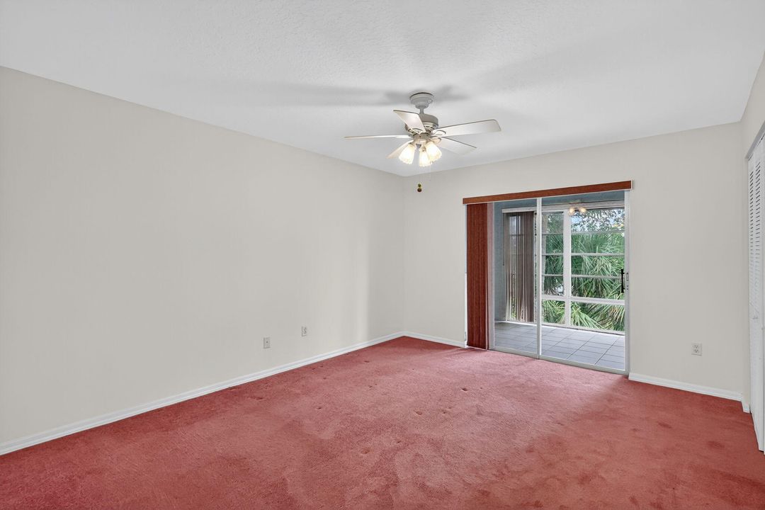 For Sale: $195,000 (2 beds, 2 baths, 1092 Square Feet)