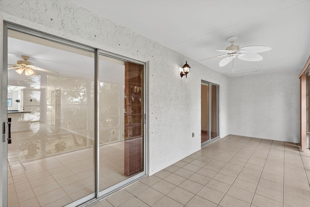 For Sale: $195,000 (2 beds, 2 baths, 1092 Square Feet)