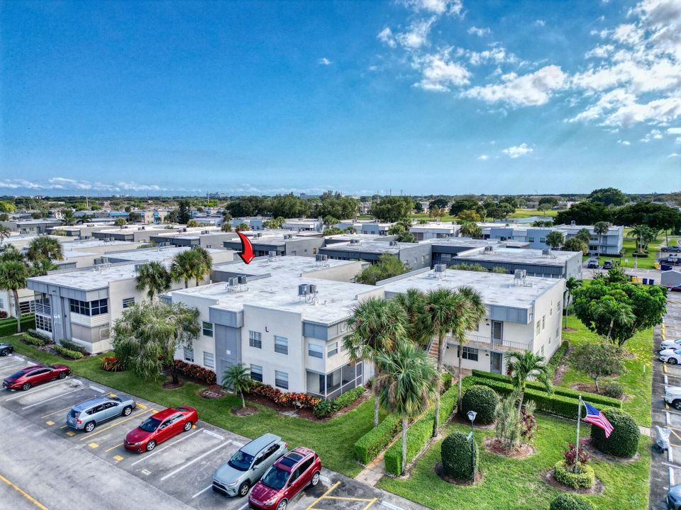 На продажу: $120,000 (2 спален, 2 ванн, 907 Квадратных фут)