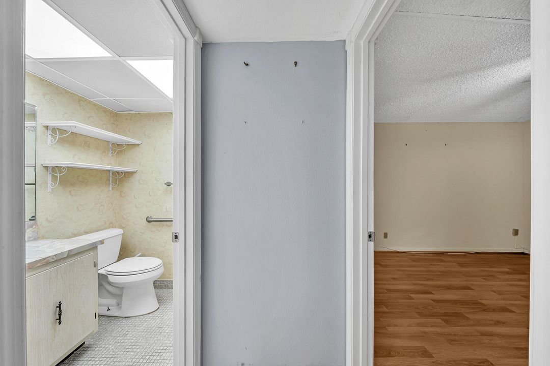 На продажу: $120,000 (2 спален, 2 ванн, 907 Квадратных фут)