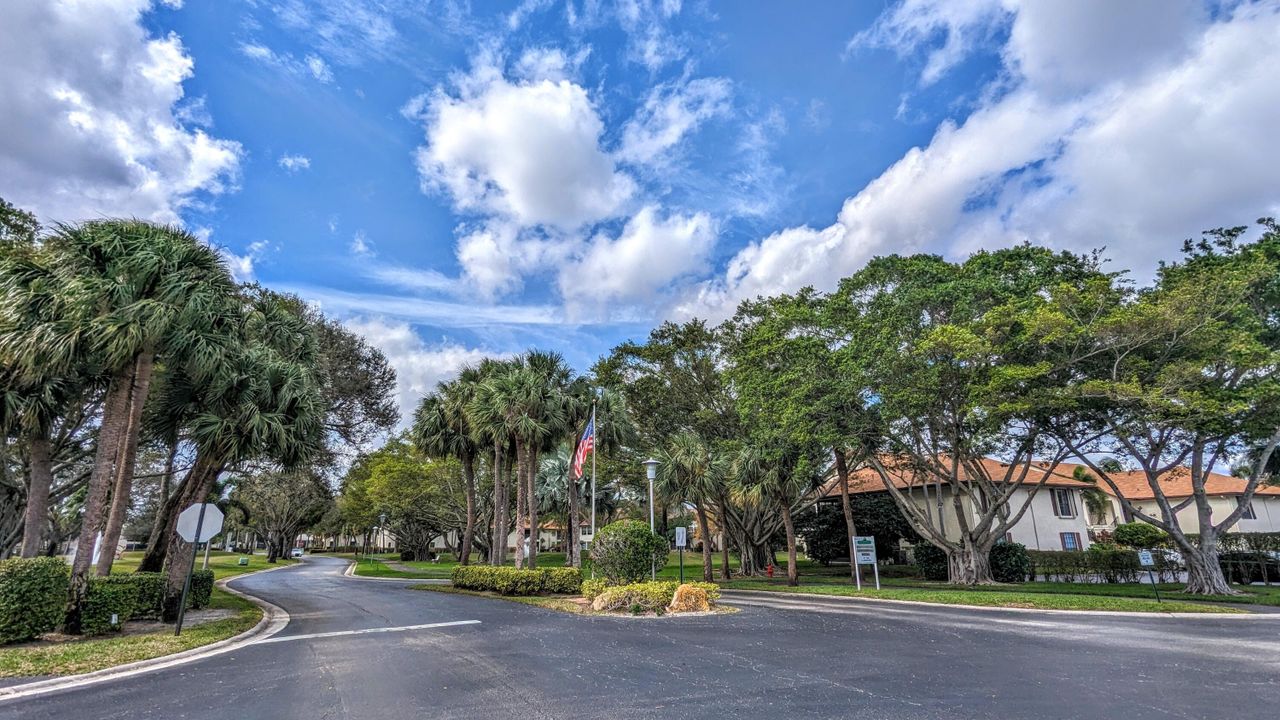 En Venta: $315,000 (2 camas, 2 baños, 1558 Pies cuadrados)