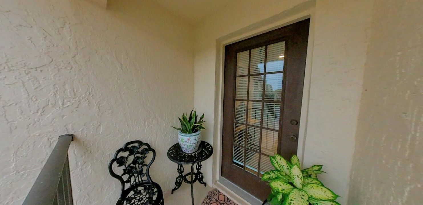 En Venta: $315,000 (2 camas, 2 baños, 1558 Pies cuadrados)