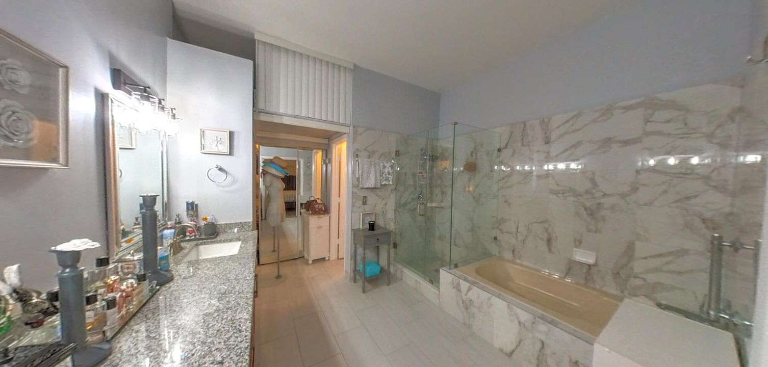 En Venta: $315,000 (2 camas, 2 baños, 1558 Pies cuadrados)