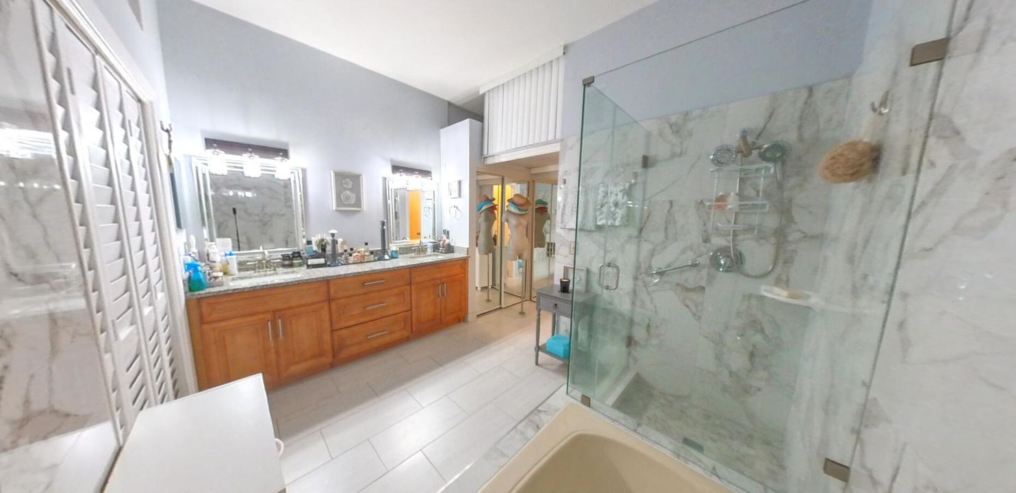 En Venta: $315,000 (2 camas, 2 baños, 1558 Pies cuadrados)