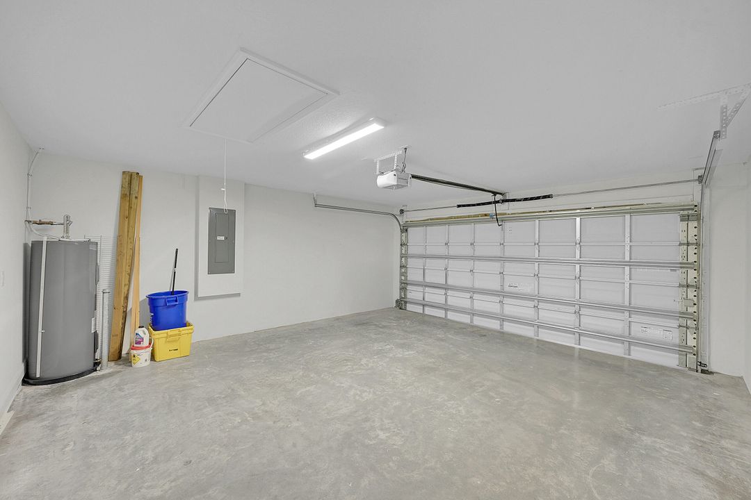 出租: $4,700 (4 贝兹, 2 浴室, 2133 平方英尺)