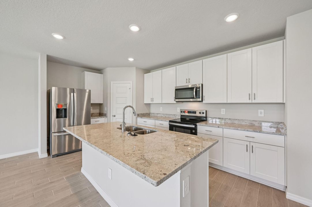 En Venta: $399,990 (4 camas, 2 baños, 1840 Pies cuadrados)