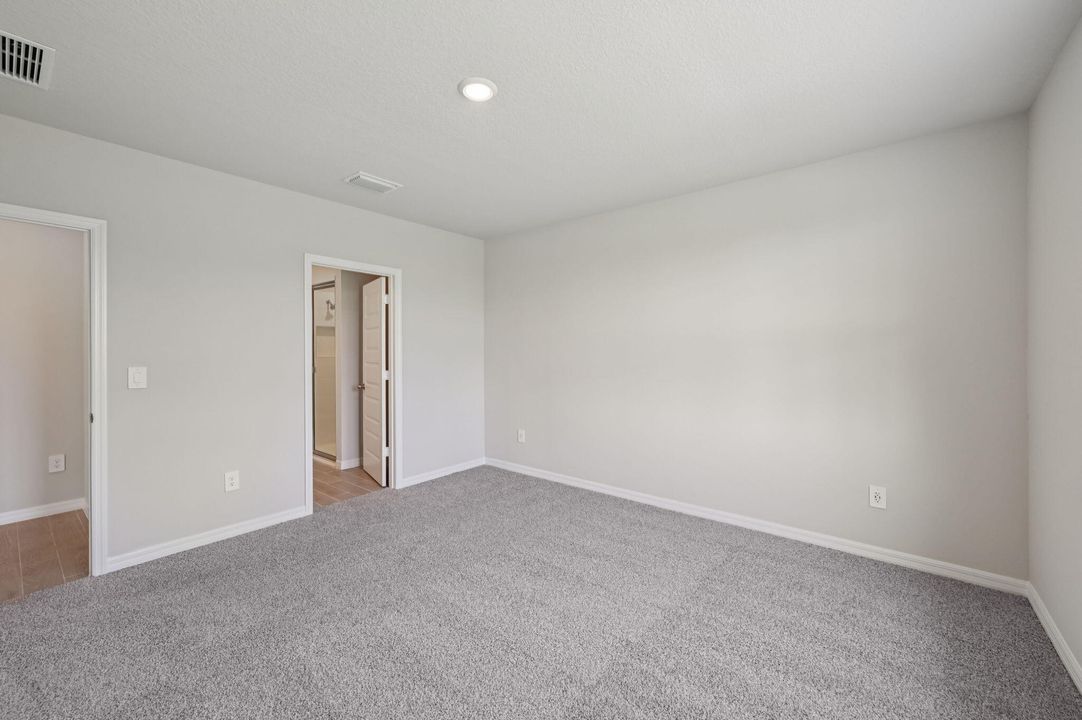 En Venta: $399,990 (4 camas, 2 baños, 1840 Pies cuadrados)