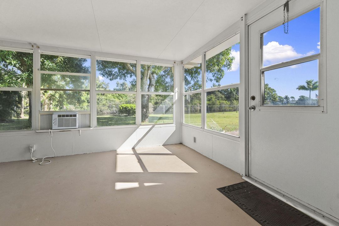 For Rent: $3,750 (4 beds, 3 baths, 2724 Square Feet)