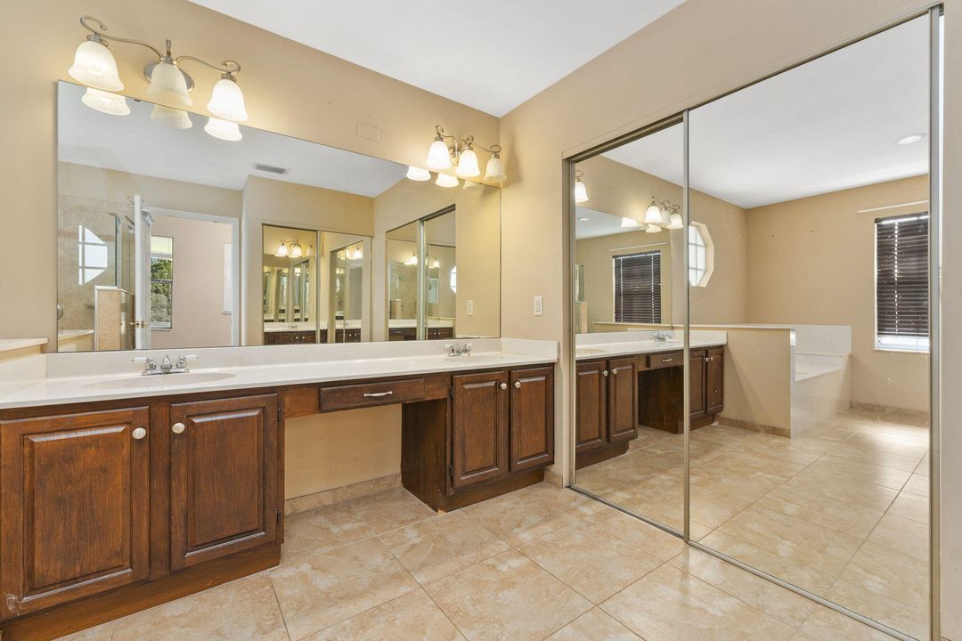 For Rent: $3,750 (4 beds, 3 baths, 2724 Square Feet)