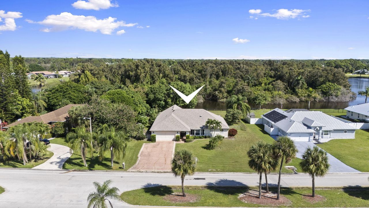 For Rent: $3,750 (4 beds, 3 baths, 2724 Square Feet)