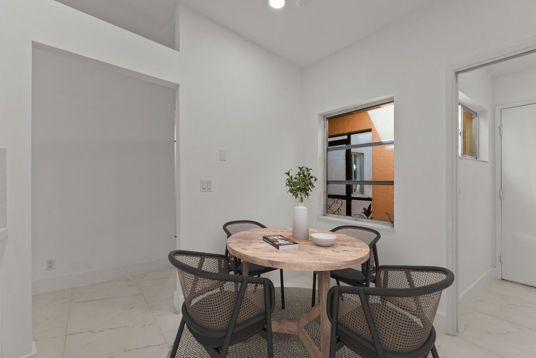 待售: $388,700 (2 贝兹, 2 浴室, 1310 平方英尺)