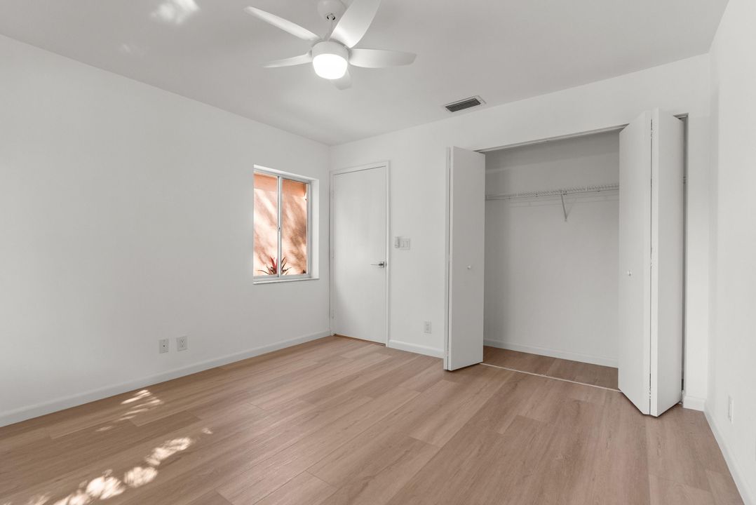 待售: $388,700 (2 贝兹, 2 浴室, 1310 平方英尺)