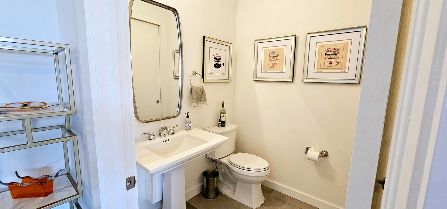 For Rent: $5,000 (2 beds, 2 baths, 1343 Square Feet)