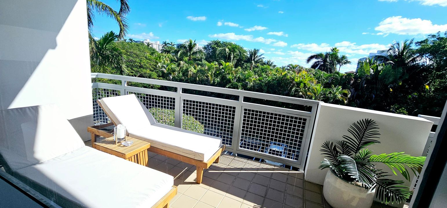 For Rent: $5,000 (2 beds, 2 baths, 1343 Square Feet)