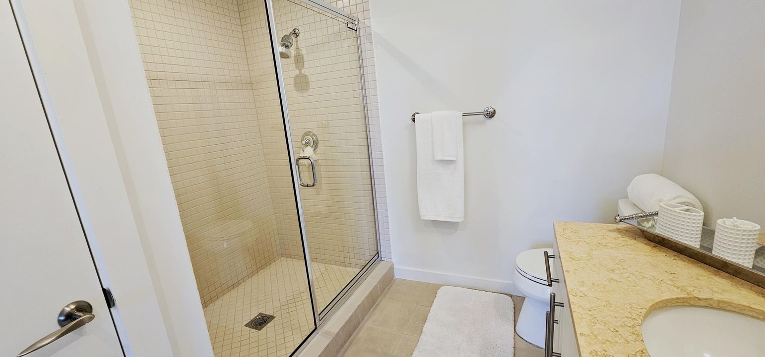 For Rent: $5,000 (2 beds, 2 baths, 1343 Square Feet)