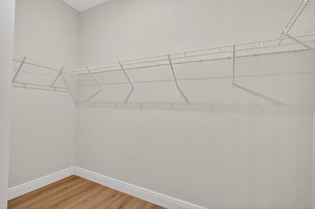 For Sale: $389,000 (3 beds, 2 baths, 1790 Square Feet)