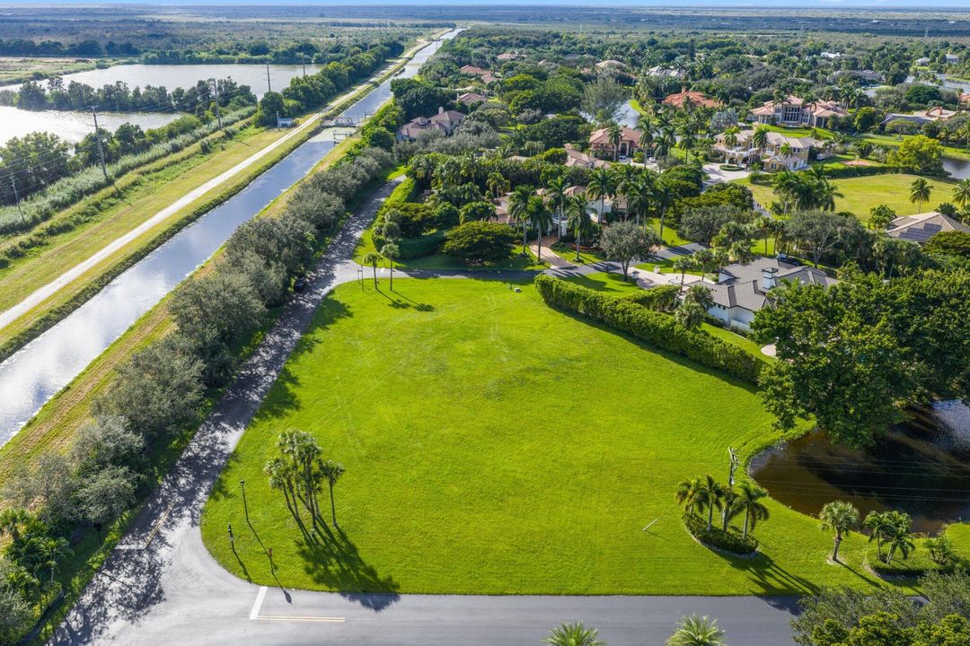 Activo con contrato: $1,400,000 (0 camas, 0 baños, 0 Pies cuadrados)