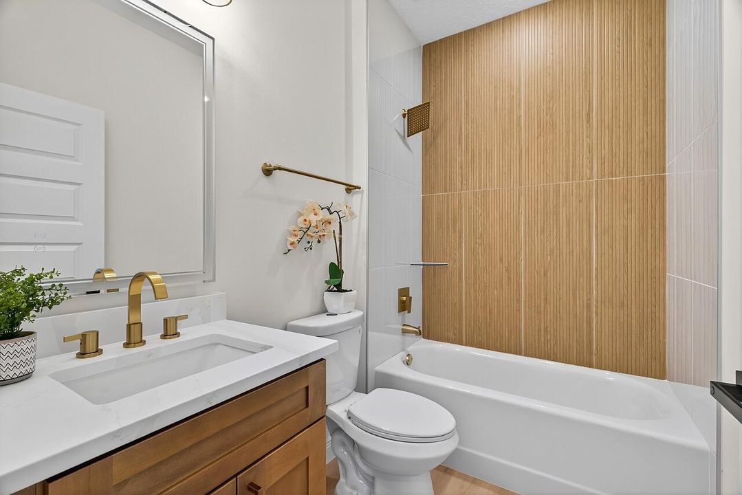 For Sale: $389,000 (3 beds, 2 baths, 1790 Square Feet)