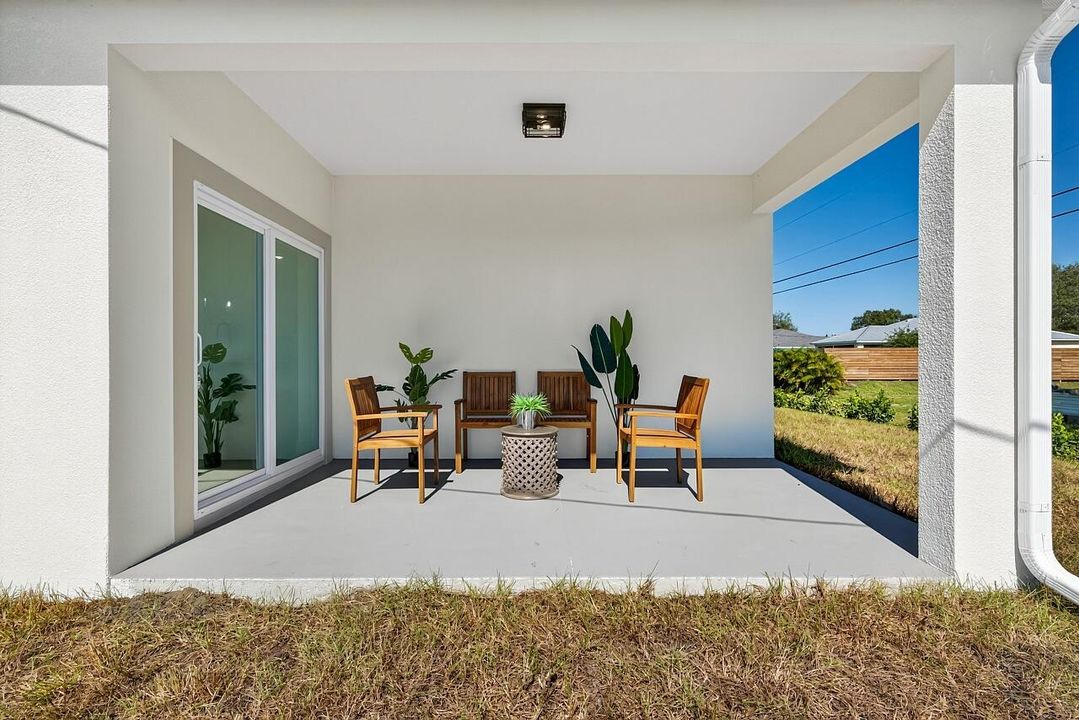 For Sale: $389,000 (3 beds, 2 baths, 1790 Square Feet)