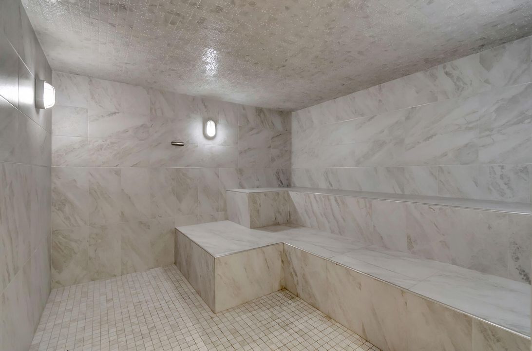 На продажу: $279,999 (2 спален, 2 ванн, 1217 Квадратных фут)