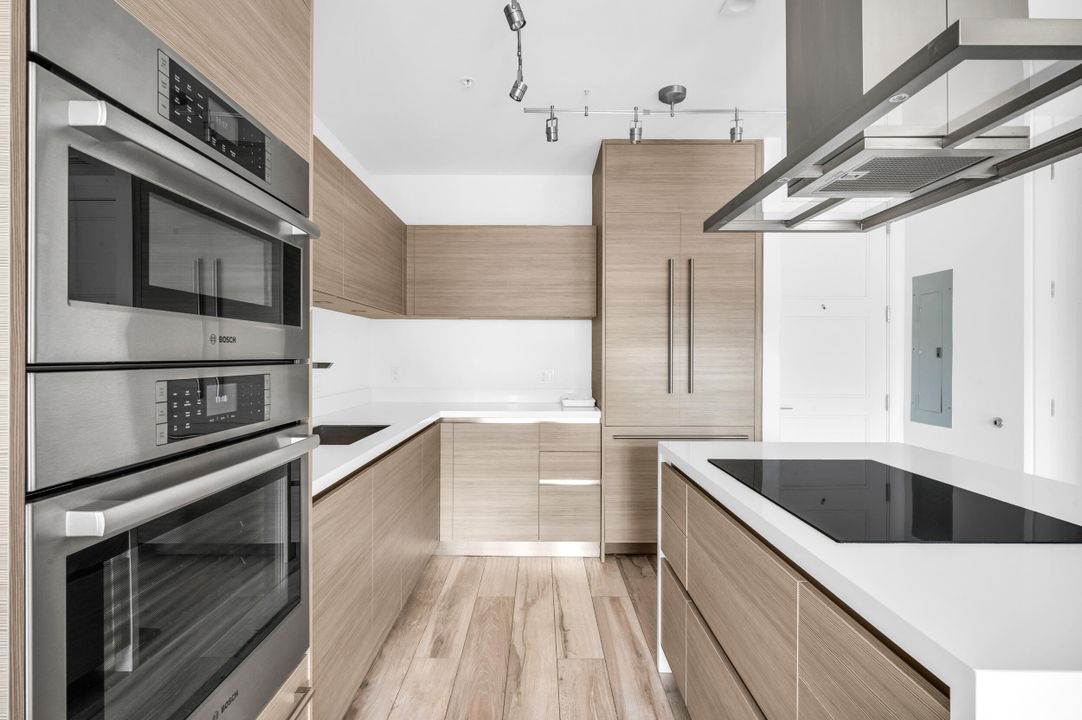 В аренду: $8,500 (2 спален, 2 ванн, 1148 Квадратных фут)