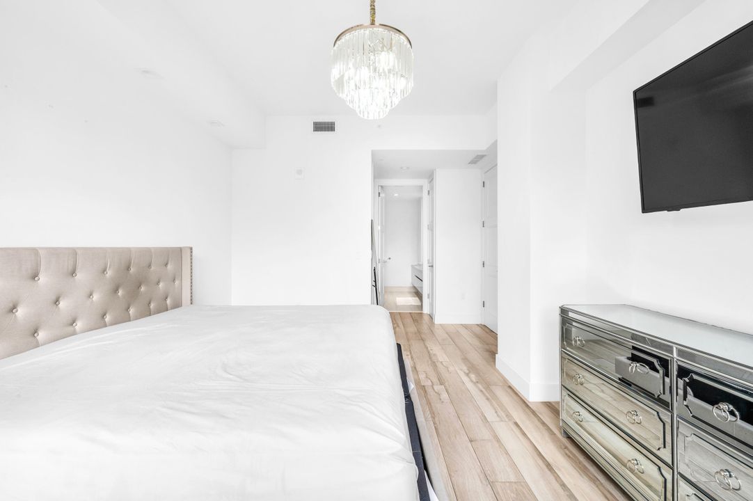 В аренду: $8,500 (2 спален, 2 ванн, 1148 Квадратных фут)