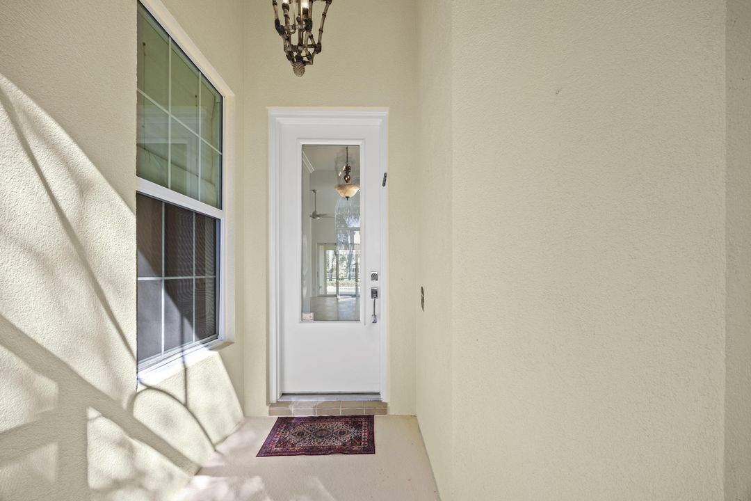 Activo con contrato: $990,000 (3 camas, 2 baños, 2028 Pies cuadrados)