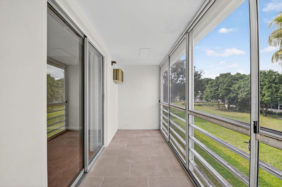 待售: $69,900 (1 贝兹, 1 浴室, 585 平方英尺)