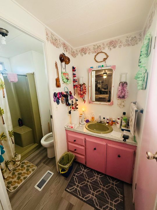 For Sale: $60,000 (2 beds, 2 baths, 1170 Square Feet)